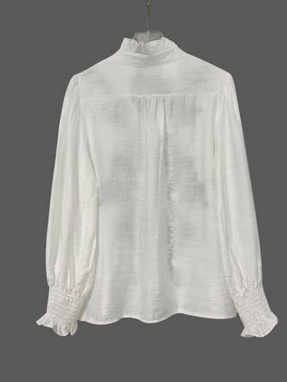 Chemise femme à col en V et broderie florale
